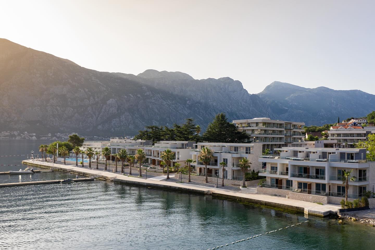 Hyatt Regency Kotor Bay Resort aan de schitterende baai van Kotor in Montenegro.