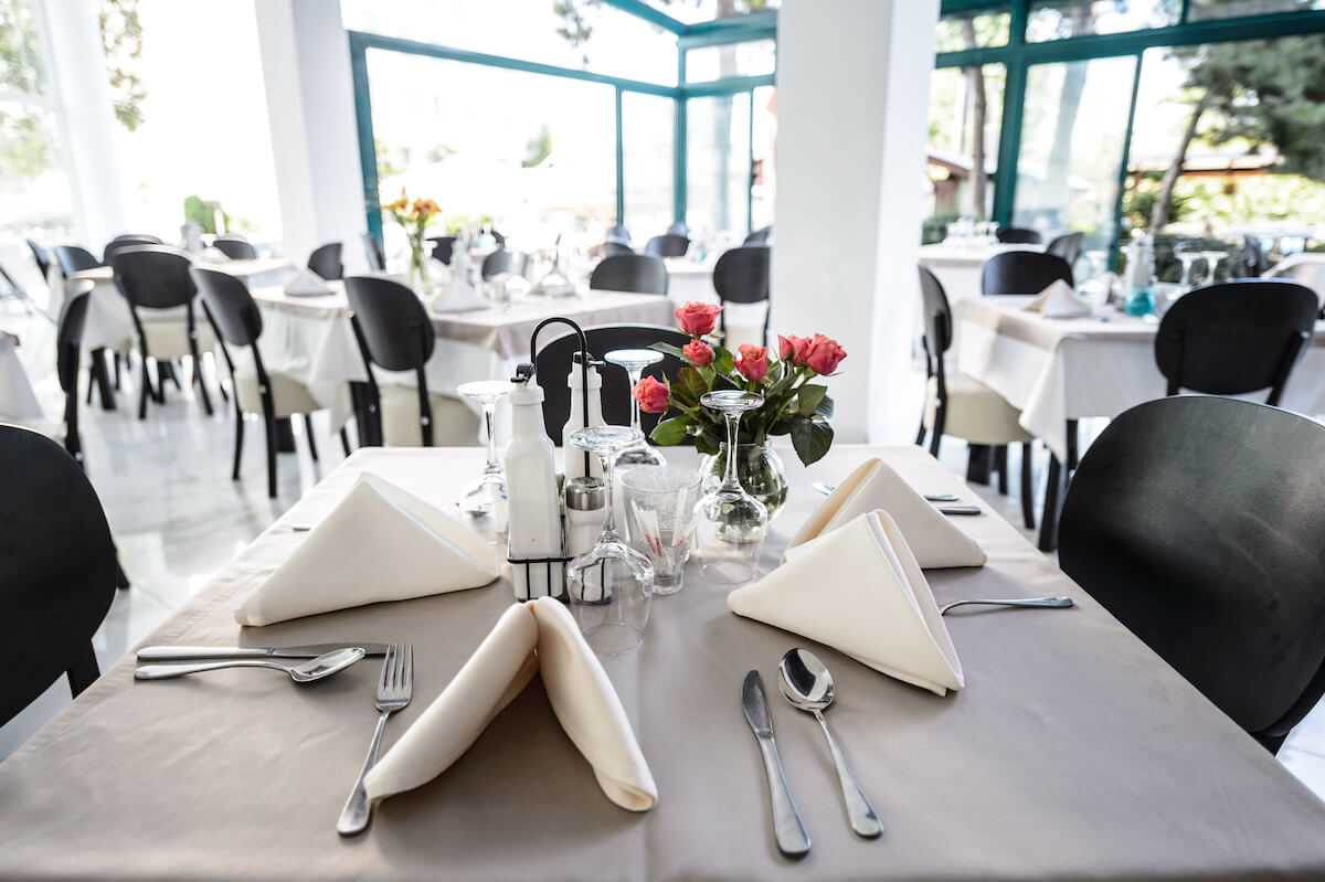 Interieur restaurant Mirage MedSpa Resort
