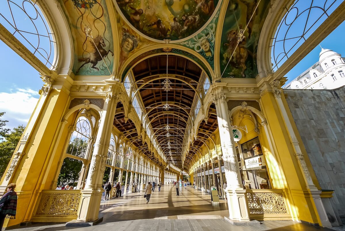 Detail van Colonnade