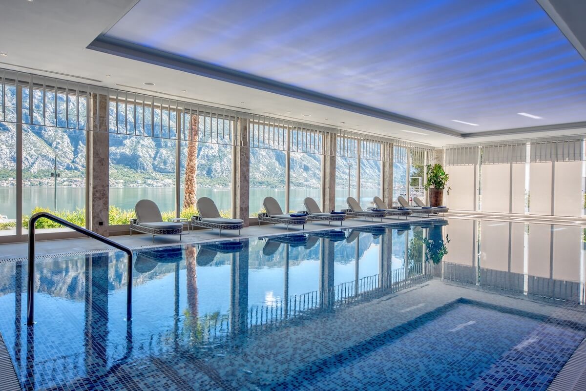 Binnenbad Blue Kotor Bay Spa Resort