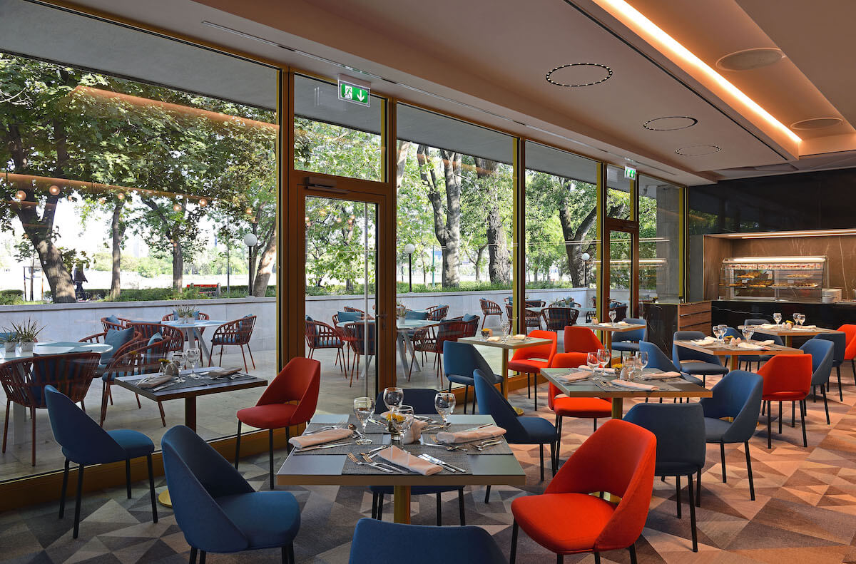 Platán buffetrestaurant Margitsziget Health Spa Resort in Boedapest.