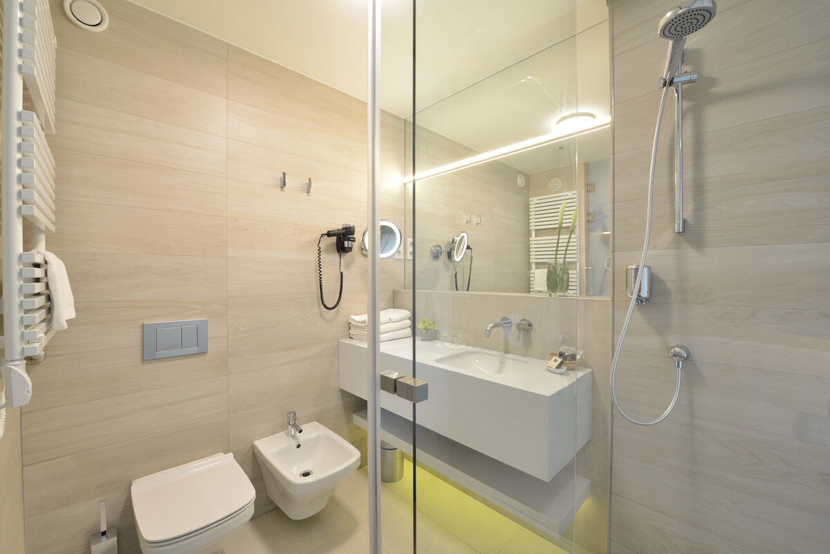 Badkamer Premium kamer Thermal Hotel Margitsziget Health Spa Resort.