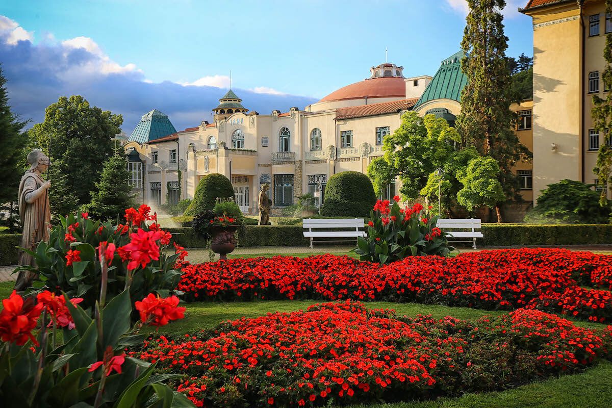 Irma Health Spa, de stijlvolle art nouveau kuurkliniek van Thermia Palace Health Spa Resort in het Slowaakse kuuroord Piestany