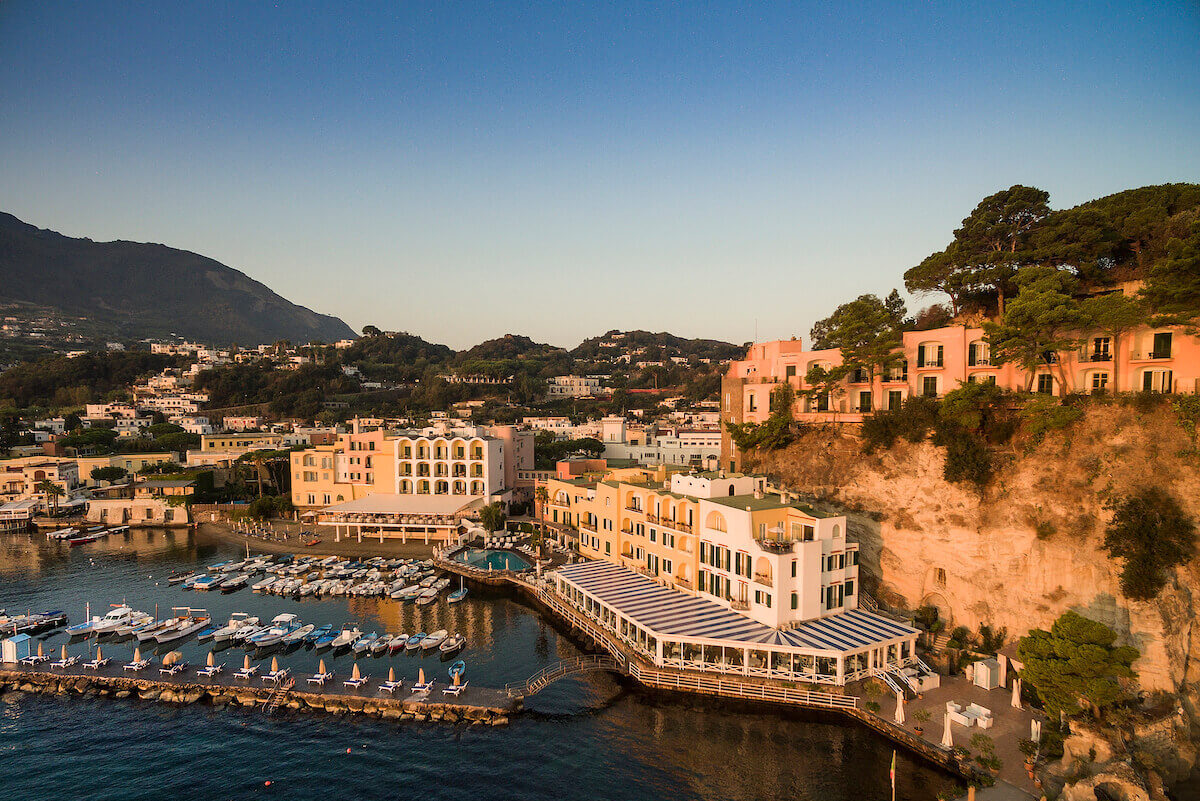 Gezondheidsvakanties naar het luxe I5* sabella Regina Spa Resort op het thermale Ischia eiland in Italië.