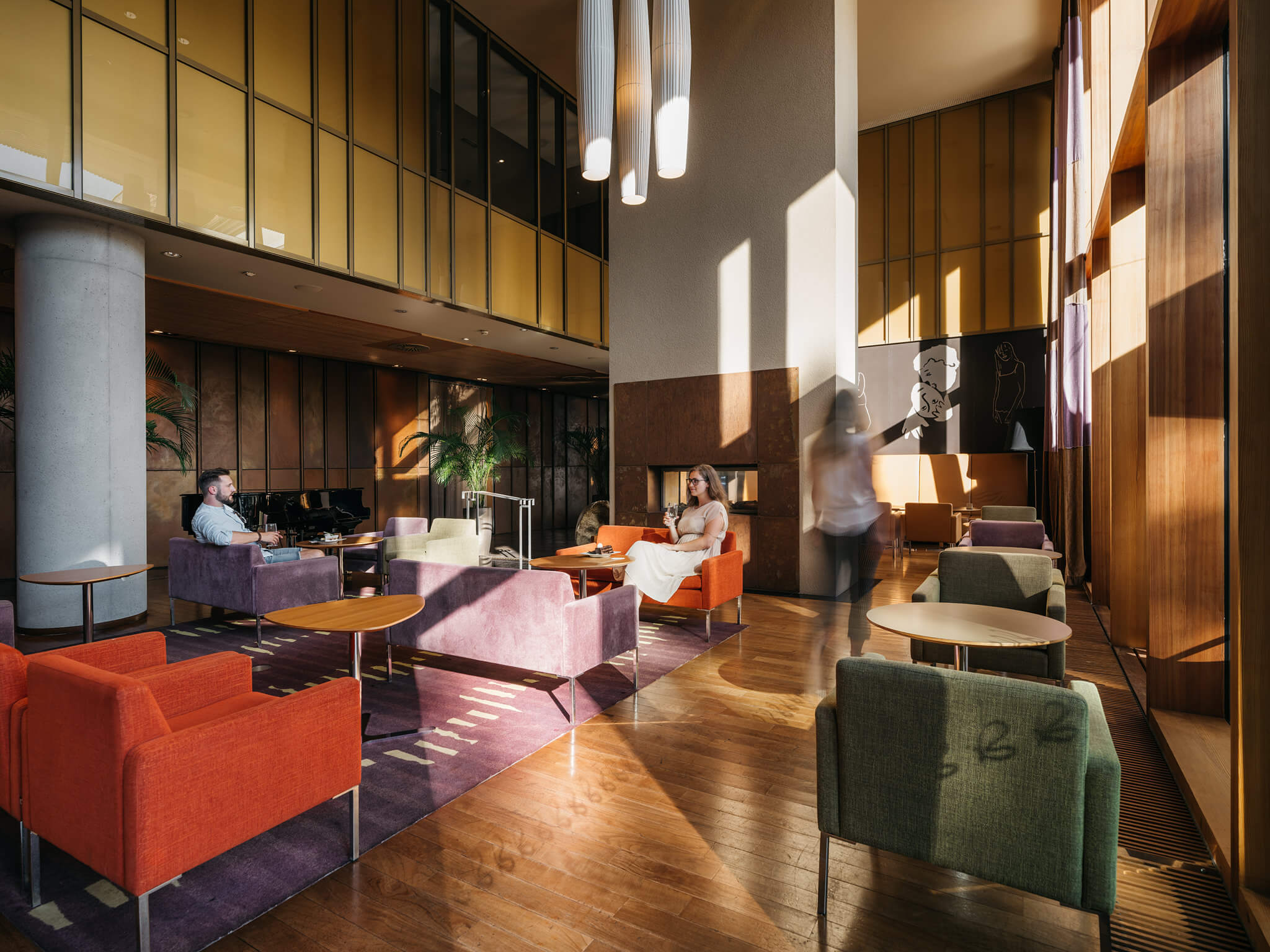 Bar in designhotel Balnea in het Sloveense kuuroord Terme Dolenjske Toplice.