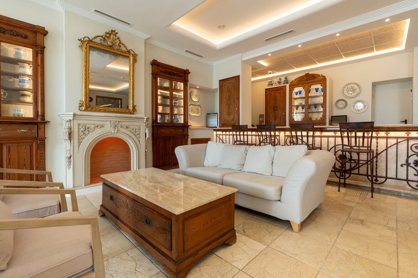 Loungebar van Palasiet Thalasso Clinic & Hotel.